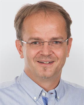 Stefan Kälin, Geomatiker, Photogrammeter<div class="thirdEmployeeTitle" style="position: absolute; bottom: 14px;"> Senior Sales Architekturvermessung</div>